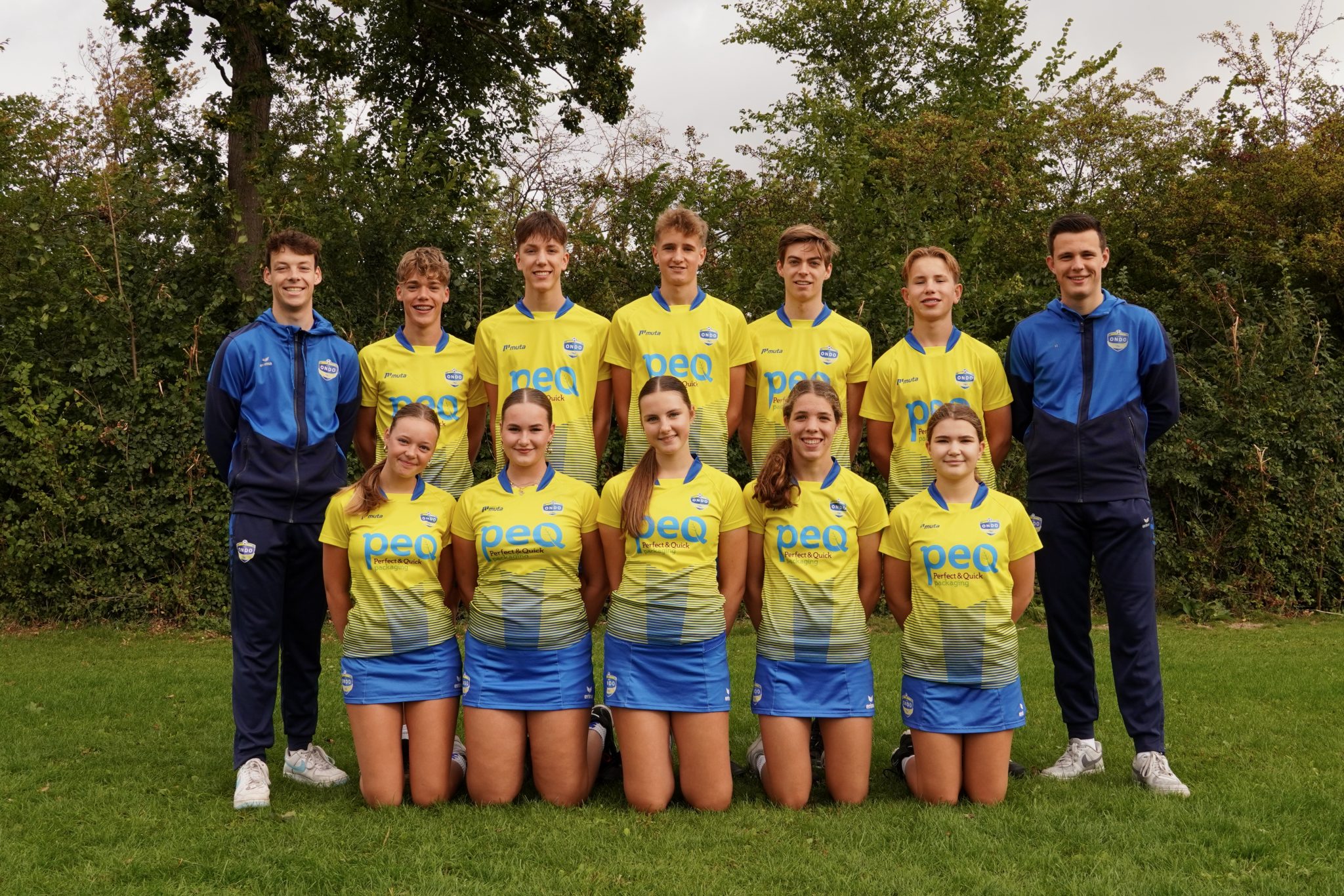 Schema teamfoto's 26/27